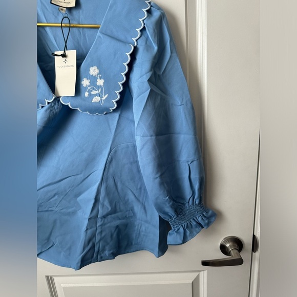 NWT Tuckernuck Cornflower Blue Emerson Embroidered Top - Picture 8 of 9